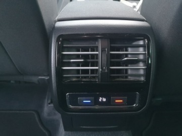 Volkswagen Passat B8 Variant 2.0 TDI BlueMotion SCR 150KM 2018 Volkswagen Passat 2.0 TDI 150KM Klimtron Navi, zdjęcie 20