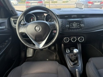 Alfa Romeo Giulietta Nuova II Hatchback 5d Facelifting 2016 2.0 JTDM-2 150KM 2017 Alfa Romeo Giulietta Tylko 145000km*Zarejestrowany, zdjęcie 15
