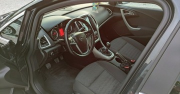 Opel Astra J Sports Tourer Facelifting 1.7 CDTI ECOTEC 130KM 2013 Opel Astra J 1.7 D 131kM Klima Temp LED Czujniki Grzana Kierownica Navi GW, zdjęcie 7