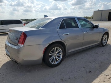 Chrysler 300C II 2017 Chrysler 300 Limited 2017 3.6l 3.6 Benzyna 292KM, zdjęcie 3