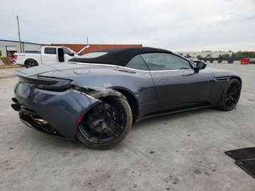 Aston Martin DB11 Coupe 4.0 V8 503KM 2019 Aston Martin DB11 4.0L 2019 4.0 Benzyna 503KM, zdjęcie 3