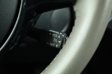 Toyota Yaris III Hatchback 5d Facelifting Hybrid 100KM 2017 Toyota Yaris Hybrid, Salon Polska, Serwis ASO, zdjęcie 12