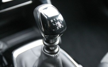 Peugeot 2008 II SUV 1.2 PureTech 100KM 2023 Peugeot 2008 PureTech 100 Allure SS Manual 2023 Gwarancja od RiA 1.2, zdjęcie 29