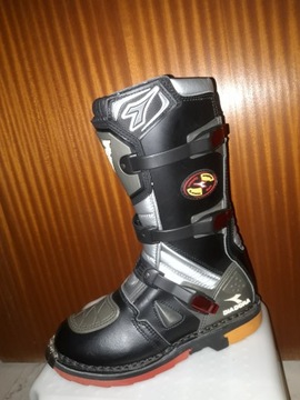 Мотоциклетные ботинки Diadora, размер 45.