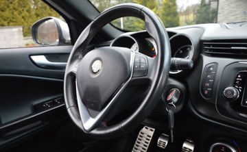 Alfa Romeo Giulietta Nuova II Hatchback 5d Facelifting 2.0 JTD 16v 150KM 2015 Alfa Romeo Giulietta 2,0 JTDM 150 km LED Klima..., zdjęcie 23