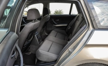 BMW Seria 3 E90-91-92-93 Touring E91 2.0 320d EfficientDynamics 163KM 2012 BMW Seria 3 2,0D 2012 r. Lift iDrive Navi 2.0 Diesel 163KM, zdjęcie 7