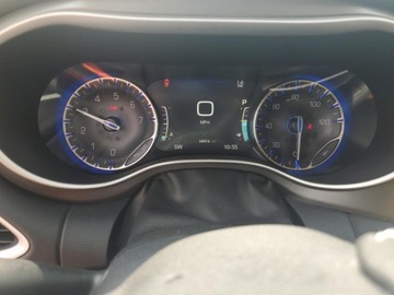 Chrysler Pacifica II 2022 Chrysler Pacifica Touring L 2022 3.6l 3.6 Benzyna 287KM, zdjęcie 9