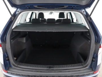 Skoda Kodiaq I SUV Facelifting 2.0 TDI SCR 150KM 2023 Skoda Kodiaq Ambition ! Czujniki Parkowania ! Temp, zdjęcie 8