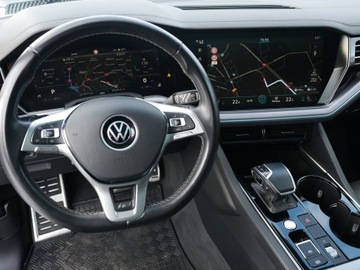Volkswagen Touareg III SUV 3.0 V6 SCR TDI 286KM 2019 VW Touareg R-Line PL Full Wentyle Masaż Dynaudio Panorama Dociąg Matrix Hak, zdjęcie 20
