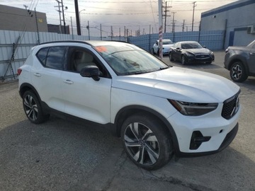 Volvo XC40 2024 Volvo XC 40 Ultimate 2024 2.0l 2.0 Benzyna 247KM, zdjęcie 4