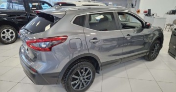 Nissan Qashqai II Crossover Facelifting 1.6 DiG-T 163KM 2018 Nissan Qashqai 1.6 DIG-T 163KM Panoramadach Kamera cofania 1.6 Benzyna, zdjęcie 6
