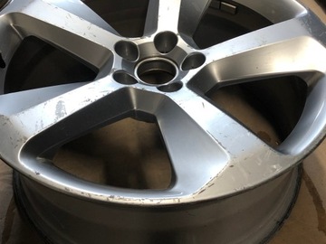 Одинарный диск AUDI 8Jx19 ET27 8R0601025P