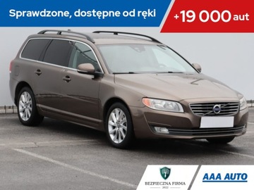 Volvo V70 III Kombi Facelifting 2.0 D4 DRIVE-E 181KM 2014 Volvo V70 D4, 178 KM, Skóra, Navi, Klima