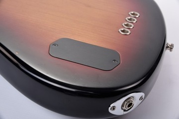 Fender American Deluxe Jazz Bass - бас-гитара