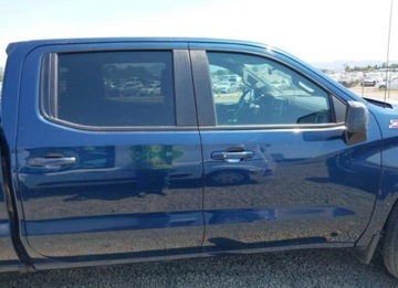 Chevrolet Silverado II 2021 Chevrolet Silverado 2021, 5.3L, 4x4, Z71 RST, od ubezpieczalni 5.3 Benzyna, zdjęcie 3