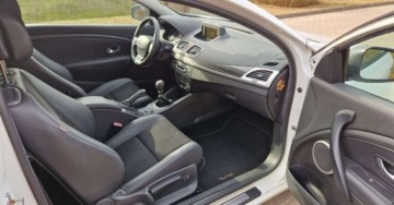 Renault Megane III Coupe 1.4 16v TCe 130KM 2009 Renault Megane Renault Megane 1.4 Benzyna 131KM, zdjęcie 16