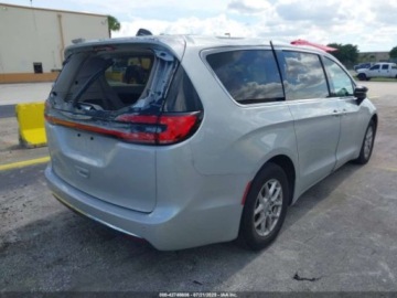 Chrysler Pacifica II 2024 Chrysler Pacifica Touring L 2024 3.6l 3.6 Benzyna 287KM, zdjęcie 5