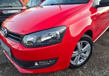 Volkswagen Polo V Hatchback 5d 1.6 TDI-CR DPF 90KM 2013 Volkswagen Polo Volkswagen Polo Match 1.6 TDI 90 KM PolSkory PDC Klimatyza, zdjęcie 1