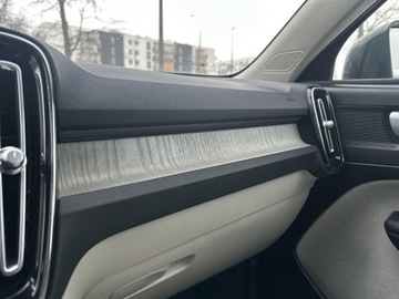 Volvo XC40 Crossover 2.0 D3 150KM 2019 Volvo XC 40 D3 2.0d 150KM Inscription / Hak Kamera, zdjęcie 24