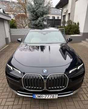 BMW Seria 7 G70 Sedan Plug-In 3.0 50e 489KM 2023 BMW Seria 7 BMW Seria 7 3.0 Hybryda Plug-in 489KM, zdjęcie 9