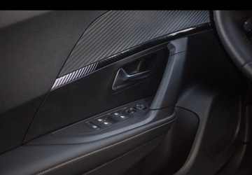 Peugeot 2008 II SUV Facelifting 1.2 PureTech 130KM 2024 Peugeot 2008 PureTech 130 Allure SS EAT8 SalonPL FVat Zadbany 1.2 Benzyna, zdjęcie 13