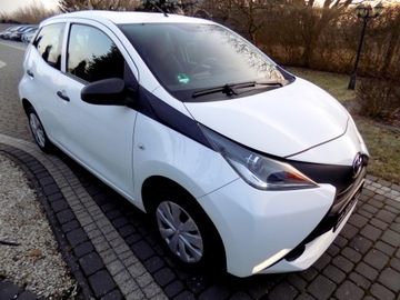 Toyota Aygo II Hatchback 5d 1.0 VVT-i 69KM 2016 TOYOTA AYGO 998 CCM 69 KM, zdjęcie 3