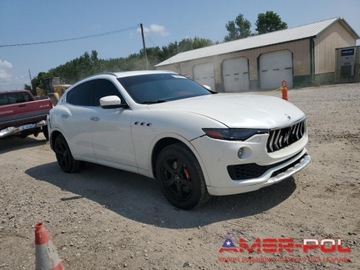 Maserati Levante 2017 Maserati Levante S_LUXURY_4x4 3.0 Benzyna 424KM