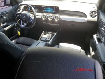 Mercedes GLB 2022 Mercedes-Benz GLB 2022 r., 2,0L GLB 250 4MATIC 2.0 Benzyna 221KM, zdjęcie 8