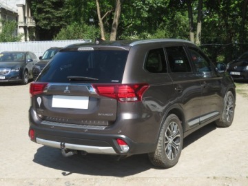 Mitsubishi Outlander III SUV Facelifting 2017 2.0 150KM 2017 Mitsubishi Outlander 2.0, Salon Polska, zdjęcie 4