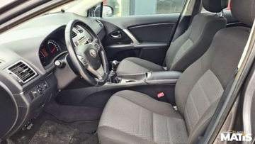 Toyota Avensis III Sedan Facelifting 2015 1.8 Valvematic 147KM 2015 Toyota Avensis 1.8BENZ manual Navi kamera climatronic 100 bezwypadek 1.8, zdjęcie 5