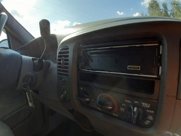 Ford Expedition I 1998 Ford Expedition XLT 98 z silnikiem 5.4 v8 Tritron, zdjęcie 8