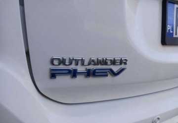 Mitsubishi Outlander III SUV PHEV Facelifting 2020 2.4 PHEV 224KM 2020 Mitsubishi Outlander Mitsubishi Outlander 2.4 4WD Diamant 2.4 224KM, zdjęcie 9