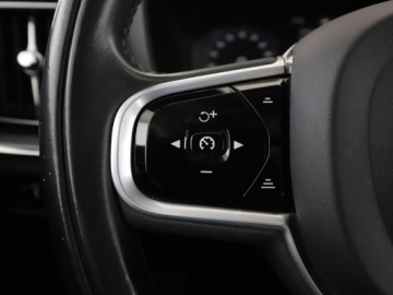 Volvo V60 II  Kombi Plug-in 2.0 T6 Plug-In Hybrid 341KM 2020 Volvo V60 Inscription Expression PHEV AWD T6, zdjęcie 33