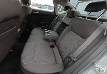 Opel Astra J Sedan 1.6 Twinport ECOTEC 115KM 2014 Opel Astra 257 1.6 Active 115 KM Salon Polska 1.6 Benzyna 115KM, zdjęcie 20