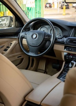 BMW Seria 5 F10-F11 Limuzyna Facelifting 535i 306KM 2014 BMW Seria 5 BMW SERIA 5 VI (F07F10F11) 535 xDrive 306KM 3.0 Benzyna 306KM, zdjęcie 18