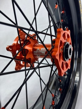 Колеса SM 17 дюймов передние и задние для мотоциклов KTM EXC(-F) и SX(-F) 2003–2024 гг.