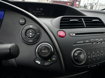 Honda Civic VIII Hatchback 3d 1.4 i-VTEC 100KM 2009 Honda Civic 1.4 100KM/Zamian/Kredyt/VIP Gwarant, zdjęcie 30