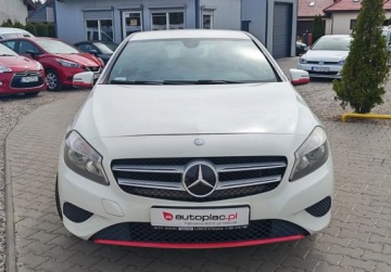 Mercedes Klasa A W176 Hatchback 5d 1.5 180 CDI BlueEFFICIENCY 109KM 2014 Mercedes-Benz Klasa A 1.5 Diesel 109KM, zdjęcie 11
