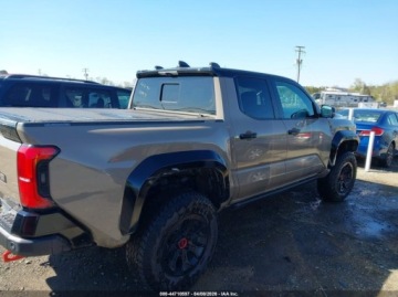 Toyota Tacoma II 2025 Toyota Tacoma TRD PRO, nowy model, hybryda 2.4 Hybryda 326KM, zdjęcie 6