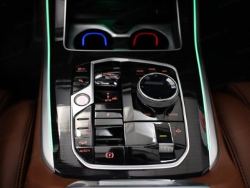 BMW X5 G05 SUV Facelifting 3.0 40d 352KM 2025 BMW X5 xDrive40d Sport Suv 3.0 (352KM) 2025, zdjęcie 9
