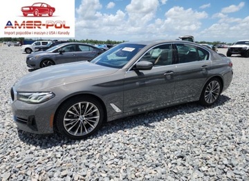 BMW Seria 5 G30-G31 2021 BMW Seria 5 530xi 2021 2.0l 2.0 Benzyna 248KM
