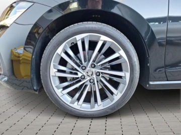 Skoda Superb III Kombi Facelifting 2.0 TDI SCR 150KM 2024 Skoda Superb LaurinKlement Matrix Panorama Navi Head-up Canton Hak FV, zdjęcie 12