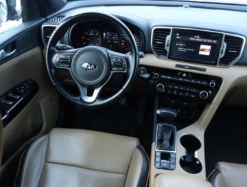 Kia Sportage IV SUV 1.7 CRDi 141KM 2017 Kia Sportage 1.7 CRDi, Salon Polska, Serwis ASO, zdjęcie 6