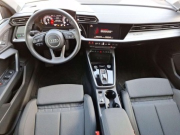 Audi A3 8Y Sportback Facelifting 1.5 35 TFSI 150KM 2025 Audi A3 Sportback Audi A3 sportback, FV 23, Interieur S line, ambiente plus, zdjęcie 9