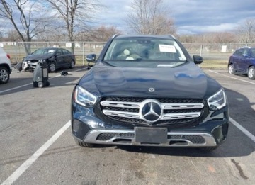 Mercedes GLC C254/X254 2022 Mercedes-Benz GLC 2022, 2.0L, 4x4, od ubezpieczalni, zdjęcie 1