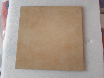 Płytki gresowe CAMPANA krem 40X40 GAT 1