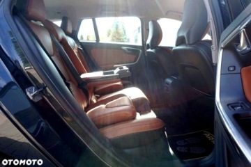 Volvo V60 I Kombi Facelifting 2.0 D4 DRIVE-E 181KM 2014 Volvo V60 Volvo V60 D4 Drive-E Summum 2.0 Diesel 181KM, zdjęcie 35