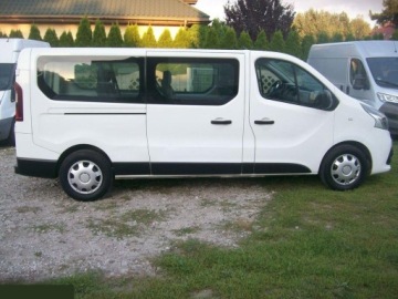 Renault Trafic III Furgon 1.6 dCi 95KM 2018 Renault Trafic 1.6d 95KM 2018r 9 osobowy, zdjęcie 10