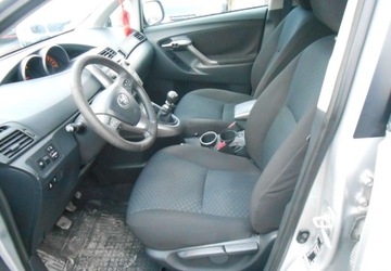 Toyota Verso Minivan 2.0 D-4D 126KM 2010 Toyota Verso Toyota Verso 2.0 Diesel 127 KM 7 miejsc 2.0 Diesel 127KM, zdjęcie 10