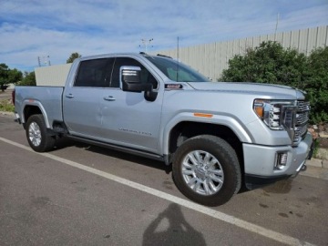  GMC Sierra K2500 Denali 2022 6.6l 6.6 Diesel 401KM, zdjęcie 4